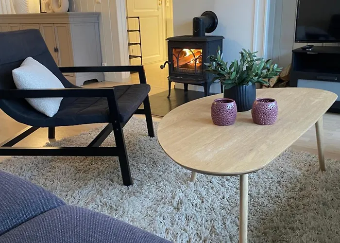 Bo Komfortabelt I Bo, Pa Ferie Eller Jobb * 뵈